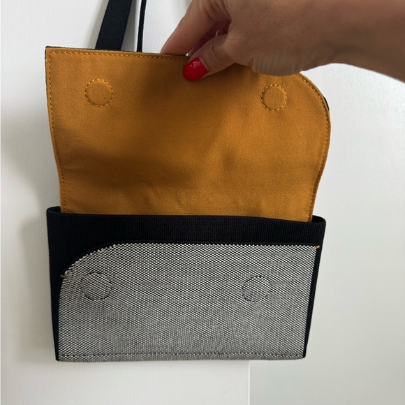 Rothy's The Wallet Crossbody - Picture 3 of 7